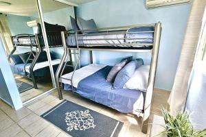 Postel nebo postele na pokoji v ubytování Private Penthouse Paradise