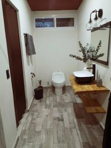 A bathroom at Casa Tres Vientos