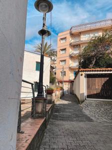 Budova, kde se apartmán nachází + 3 fotografie