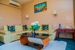 Posezení v ubytování Luwa Evergreen Hotel