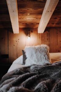 Postel nebo postele na pokoji v ubytování Savoya Lodges