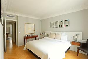 Luxurious Flat Place Vendome