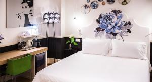 Postel nebo postele na pokoji v ubytování Cinque Rooms