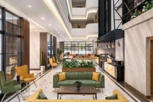 A restaurant or other place to eat at Ramada Encore By Wyndham Istanbul Basin Express