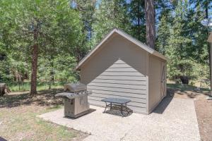 Um jardim no exterior de Pinecone Peak