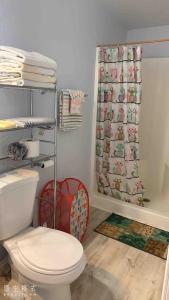 Ένα μπάνιο στο Sun Guest House Pahrump