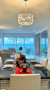 Χώρος καθιστικού στο LUXURY CONDO BEACHFRONT AMARA