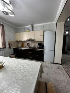 A cozinha ou cozinha compacta de БАЛУ