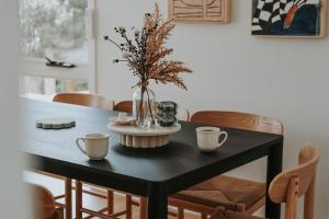 Galería fotográfica de Architect Home with View in Central Hobart en Hobart