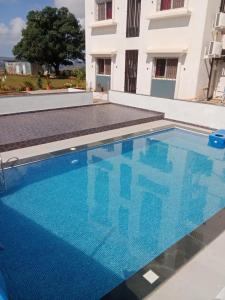 Swimmingpoolen hos eller tæt på The Serenity Resort Panchgani