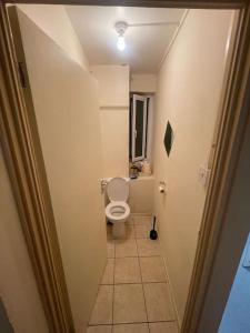 Vonios kambarys apgyvendinimo įstaigoje Cosy 1 bedroom flat…