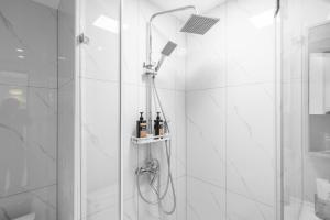 Ένα μπάνιο στο Shanghai Yi Du B&B -150m from Jiashan Rd Metro Exit 5 - Credit Cards Accepted +37 φωτογραφίες