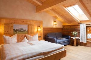 Postel nebo postele na pokoji v ubytování Hotel Happinger Hof