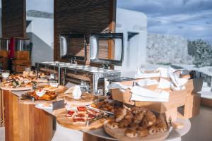 Comida no hotel ou em algum lugar perto