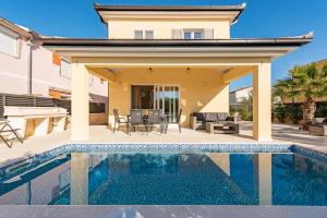 Billede fra billedgalleriet på Luxury Villa Agape Ellita i Vir