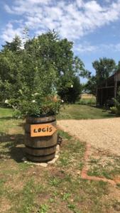 Ogród w obiekcie Logis côté Cour