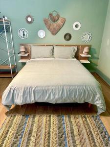 Легло или легла в стая в Tintarella da Monica