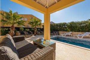 Billede fra billedgalleriet på Luxury Villa Agape Ellita i Vir