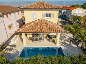 Billede fra billedgalleriet på Luxury Villa Agape Ellita i Vir + 109 billeder