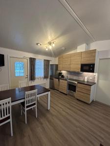 Köök või kööginurk majutusasutuses Ekokatti Cottages
