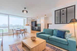 Posedenie v ubytovaní Charming apartment 2ch 4p parking and balcony