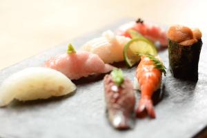酒店内部或周边提供的食物