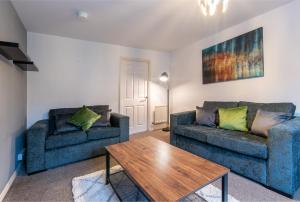 Posezení v ubytování 3 Bed Gem in Pontefract for Easy Commutes to Leeds and Wakefield