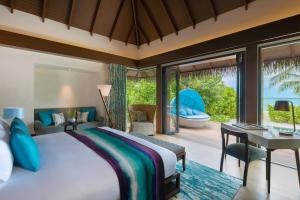 Pullman Maldives Maamutaa - All-Inclusive Resort - 50 percent off Transfers - kids below 12 years old can dine free客房内的一张或多张床位
