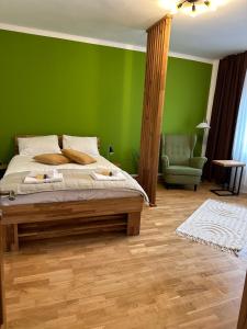 City Center Parliament Studio by Darius Residence