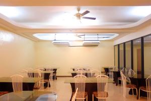 Restaurace v ubytování Metro Park Hotel Mandaue