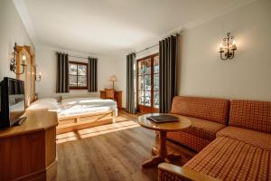 Postel nebo postele na pokoji v ubytování Hotel Lerch