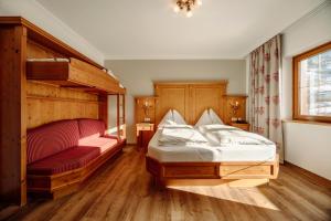 Postel nebo postele na pokoji v ubytování Hotel Lerch