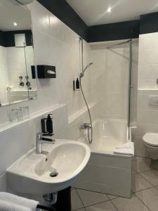 Koupelna v ubytování DK Hotel Heidelberg