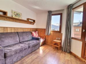 Posedenie v ubytovaní Appartement skis aux pieds, 6 pers, 2 pièces cabine, balcon, La Tania - FR-1-182A-7