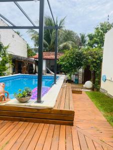 Bazén v ubytování Casa com Piscina nebo v jeho okolí