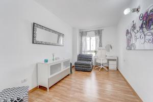 Fotografie z fotogalerie ubytování 1st line sea view 3 rooms apartment in Tenerife 92m2 v destinaci Bajamar