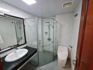 Vonios kambarys apgyvendinimo įstaigoje glory 3 hotel 北宁格洛瑞3好酒店