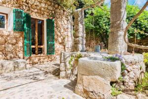 A garden outside Finca Can Busquera by Rentallorca