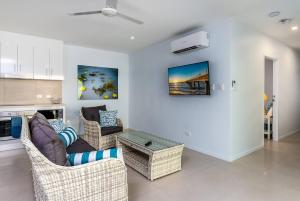 Posezení v ubytování The Last Resort Villa 2 + 7 fotografií