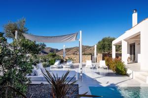 Бассейн в Villa Venetiko или поблизости