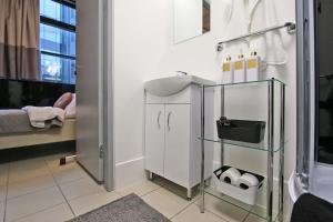 Кровать или кровати в номере Silver Home