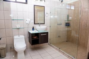 Ένα μπάνιο στο Sibu Boutique Hotel