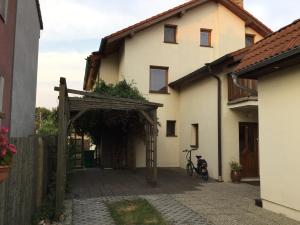 Budova, kde se bed and breakfast nachází