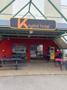 Fotografie z fotogalerie ubytování KRYSTAL HOTEL v destinaci Saint-Quentin-Fallavier
