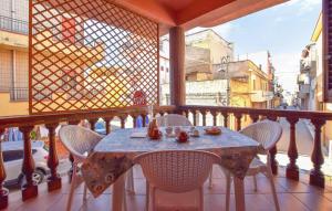 Balkón nebo terasa v ubytování 4 Bedroom Stunning Home In Trappeto + 16 fotografií