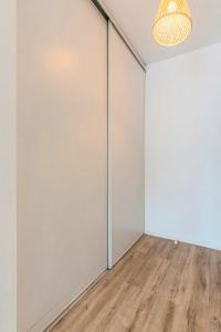 Fotografia z galérie ubytovania Europe/Flandres stations apartment with balcony! v destinácii Lille