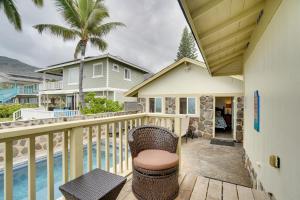 A balcony or terrace at Lava Rock Beach House in Waianae with Private Pool