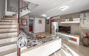 Χώρος καθιστικού στο Beautiful Home In Playa De Almazora