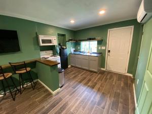 A cozinha ou cozinha compacta de Lexington Getaway
