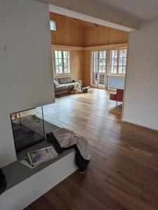 Posezení v ubytování Region de Gstaad - Ultra Modern Apartment- Huge Roof Terrace - Great Views + 31 fotografií
